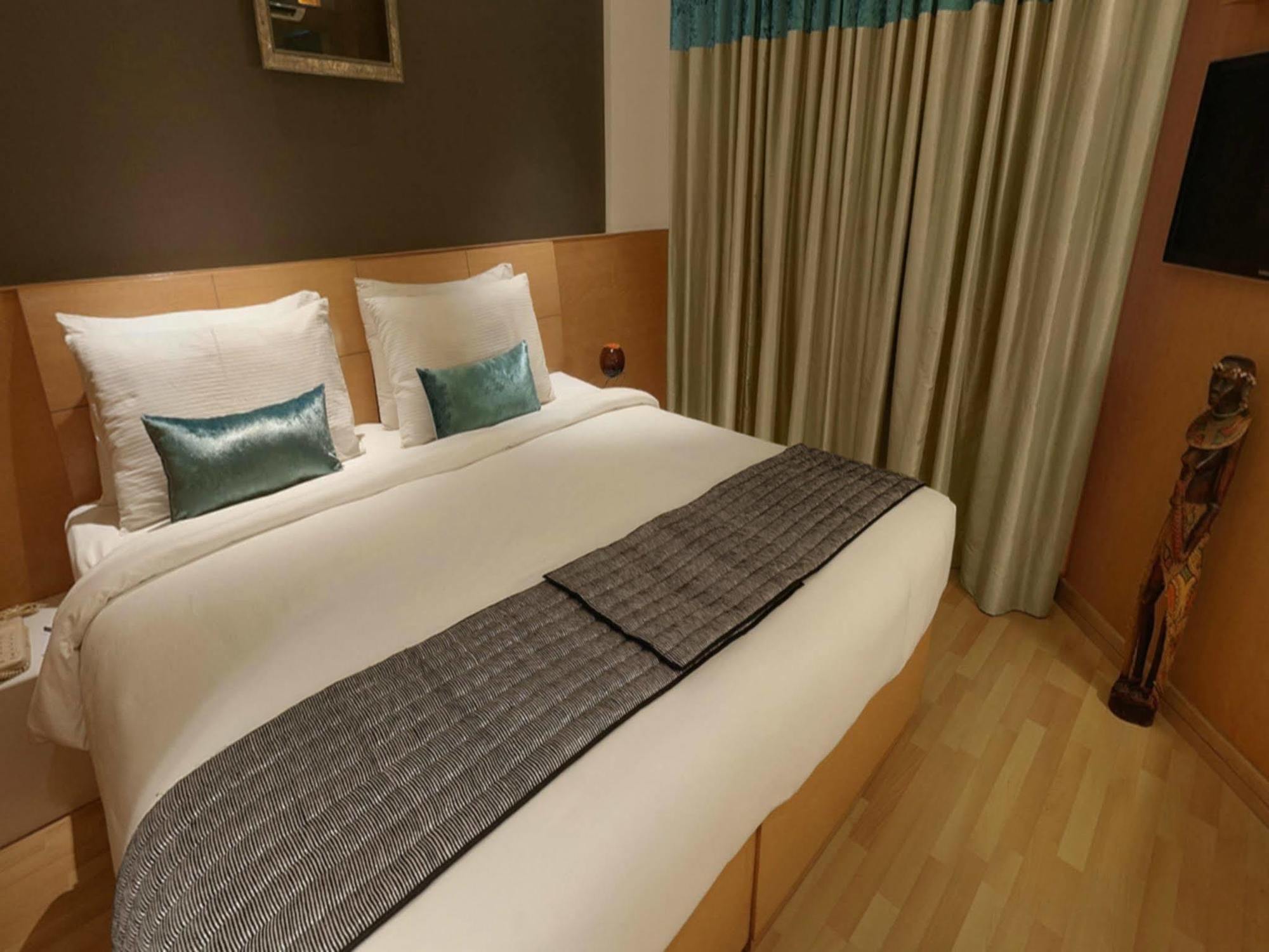 Melange Luxury Service Apartment Bangalore Exterior foto